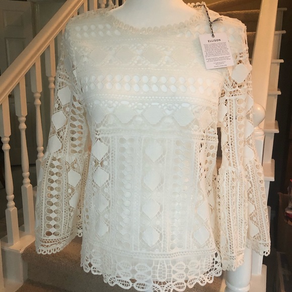 Ellison Tops - ⬇️ White Embroidered Top (EUC)